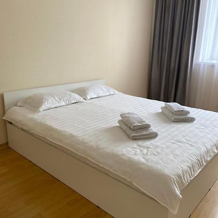 Apartment in the city centre Asztana Kültér fotó