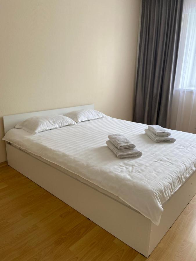 Apartment in the city centre Asztana Kültér fotó